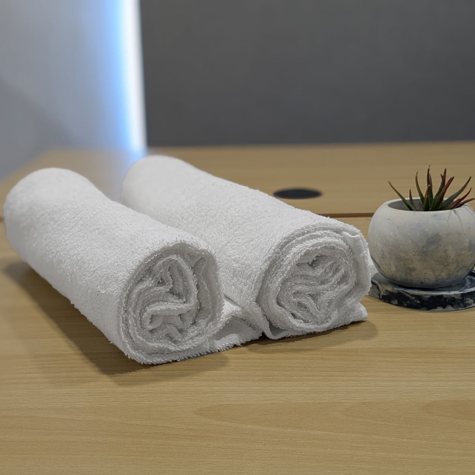 SupremePlus Lightweight Absorbent 24" x 48" Cotton Blend Bath Towels, White 6 Count