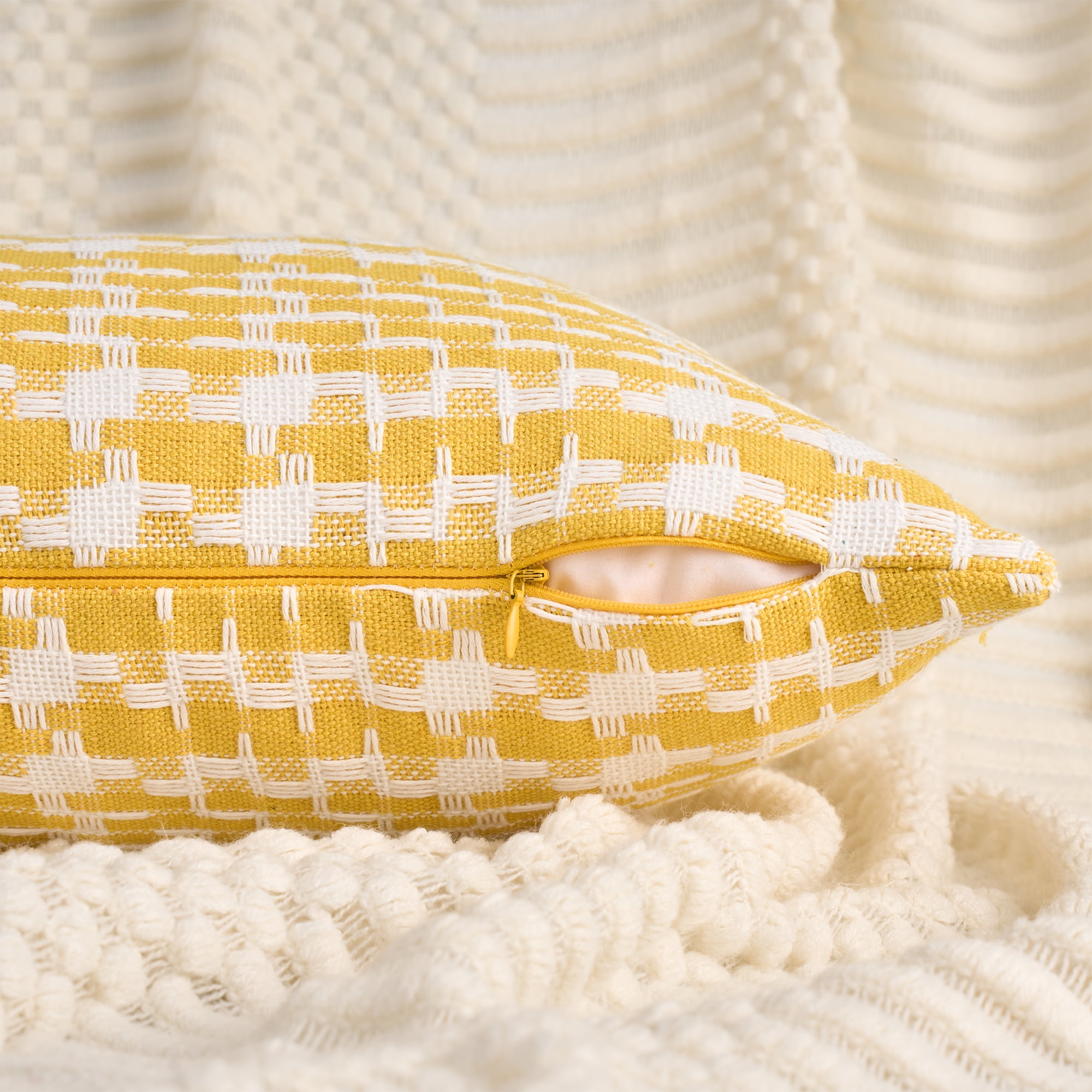 Unique Bargains Pack of 2 Decorative Throw Pillow Covers 20" x 12" Yellow