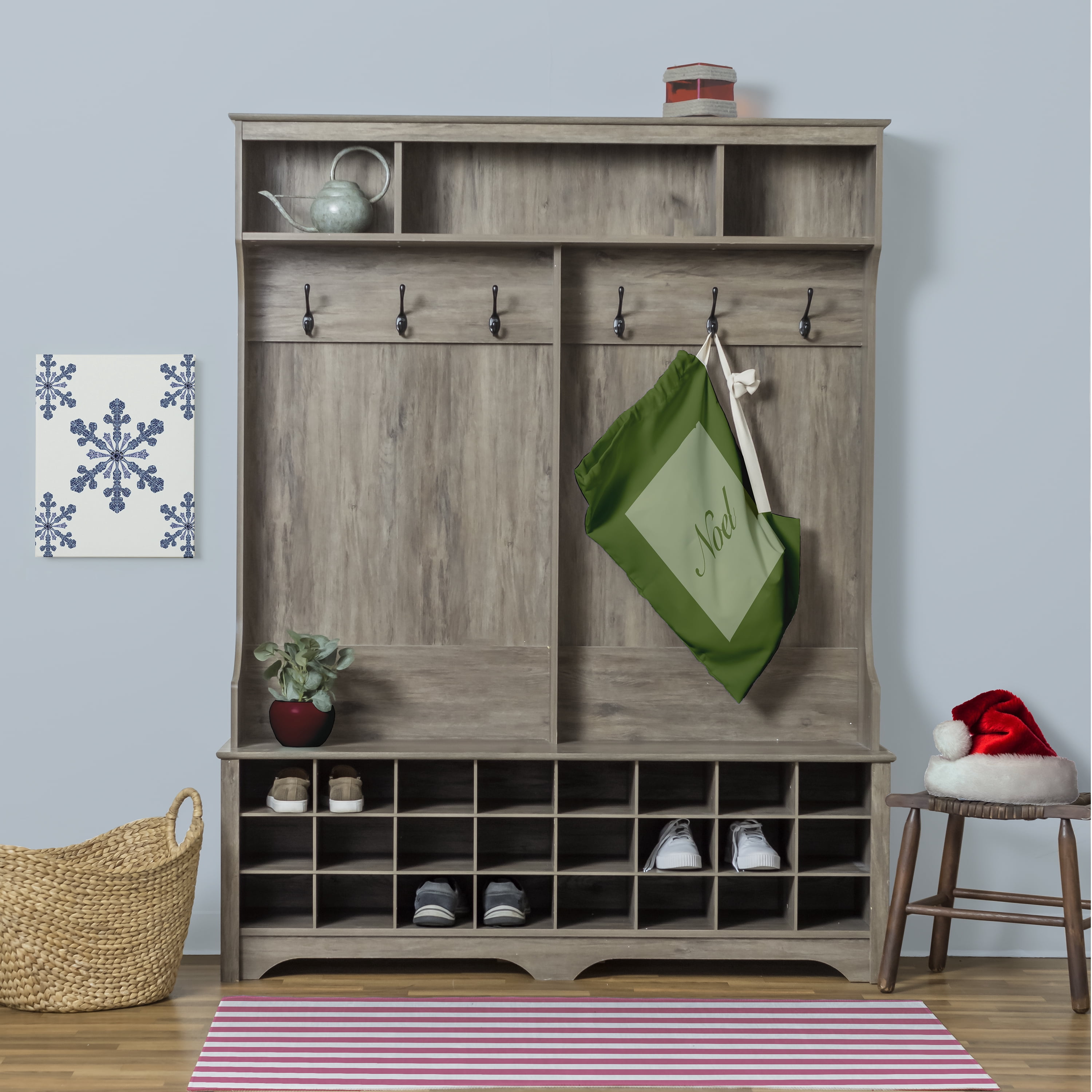 Simply Daisy Noel 28 x 36 in Fern Green Laundry Bag