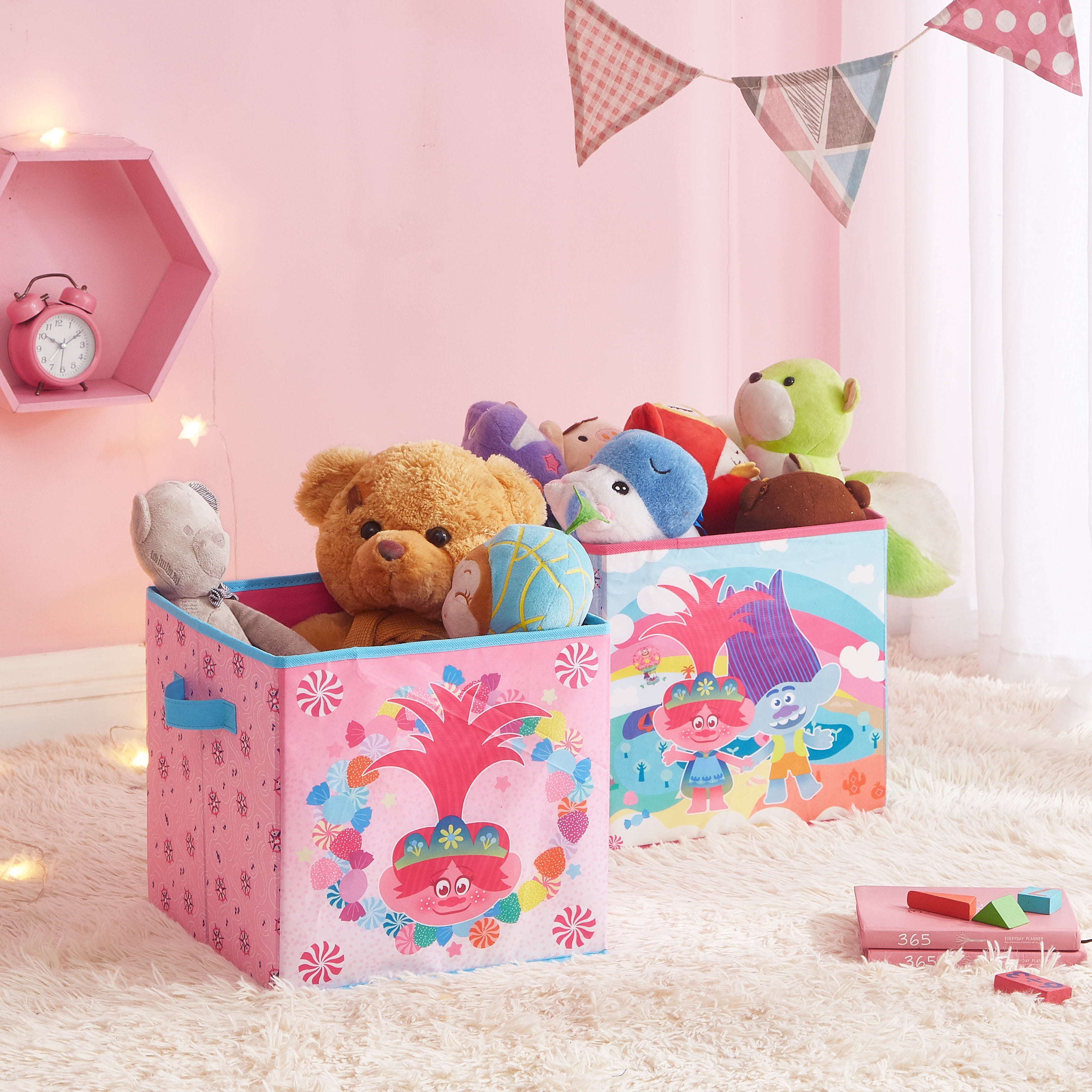 Oooh new goodies for traveling how stinking cute are they! The cube de  rangement pm,mm,gm. @…