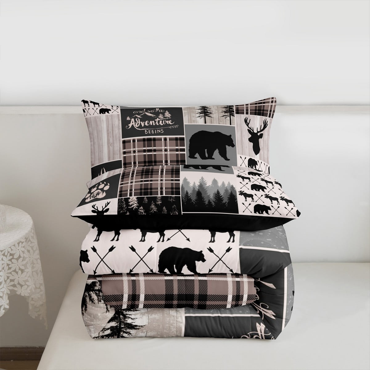 Buffalo Patchwork Queen Size Bedding Set, Hunting Bear Deer Comforter Set Teens Adult Bedroom, Rustic Farmhouse Grid Claw Bedding Comforter Sets Adventure Camping Quilt With 2 Pillow Cases