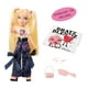 thumbnail image 2 of Muñeca de moda Bratz Stylin' Cloe con camiseta personalizable, 2 of 9