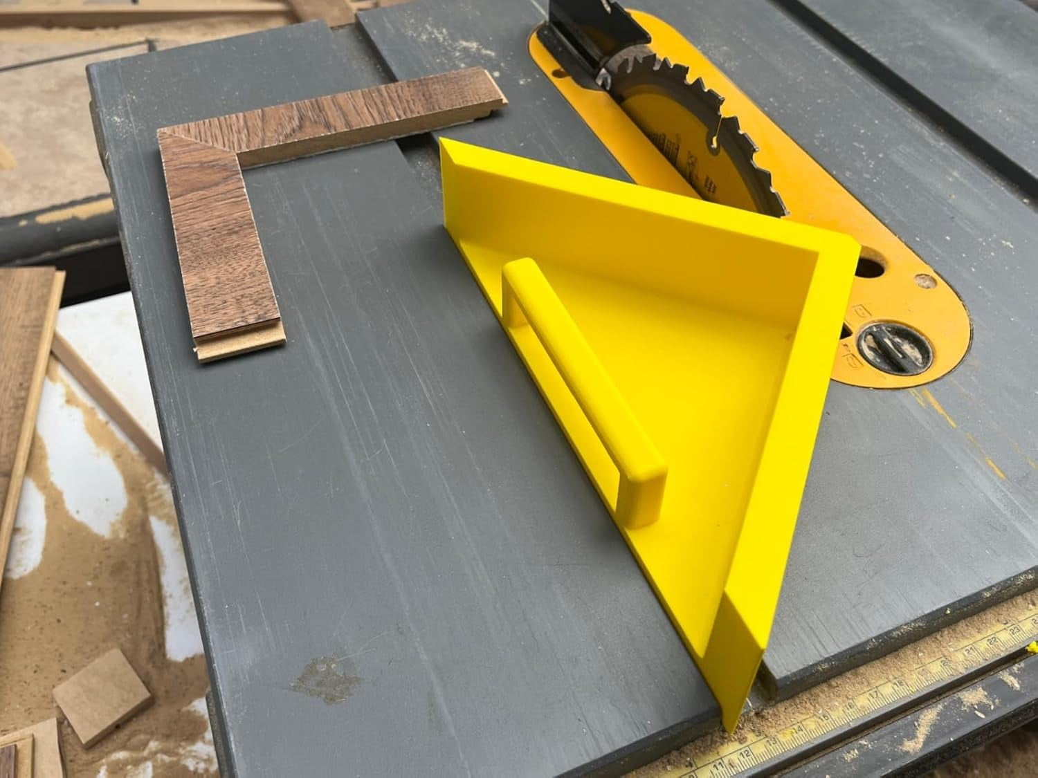 45° Miter Sled Jig Fixture with Push Handle for DeWalt DW745 Table Saw | Compatible with 3/8" x 3/4" Miter Slots | Snug Fit, Enhanced Safety & Accuracy (Yellow)