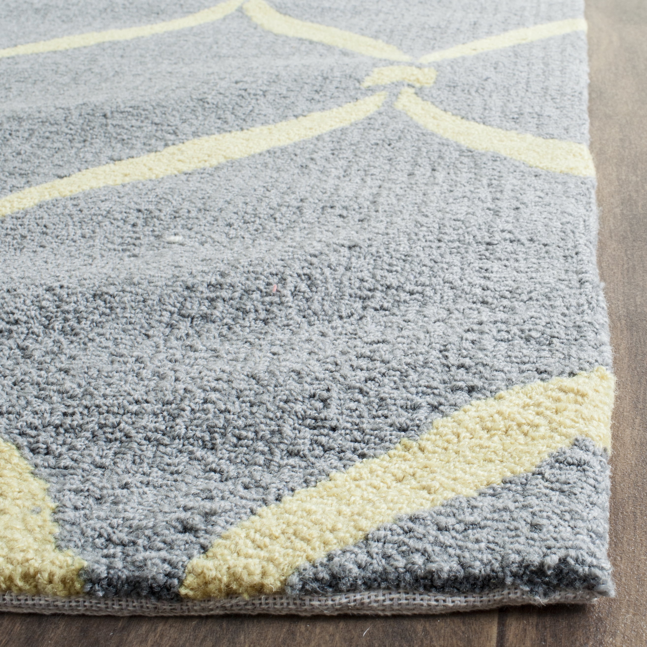 SAFAVIEH Four Seasons Rionach Geometric Polyester Area Rug, Light Blue/Ivory, 8' x 10'