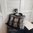 thumbnail image 4 of Bolso de hombro Mujer Algodón Acolchado Casual Crossbody Nylon Bolso grande Plata, 4 of 8