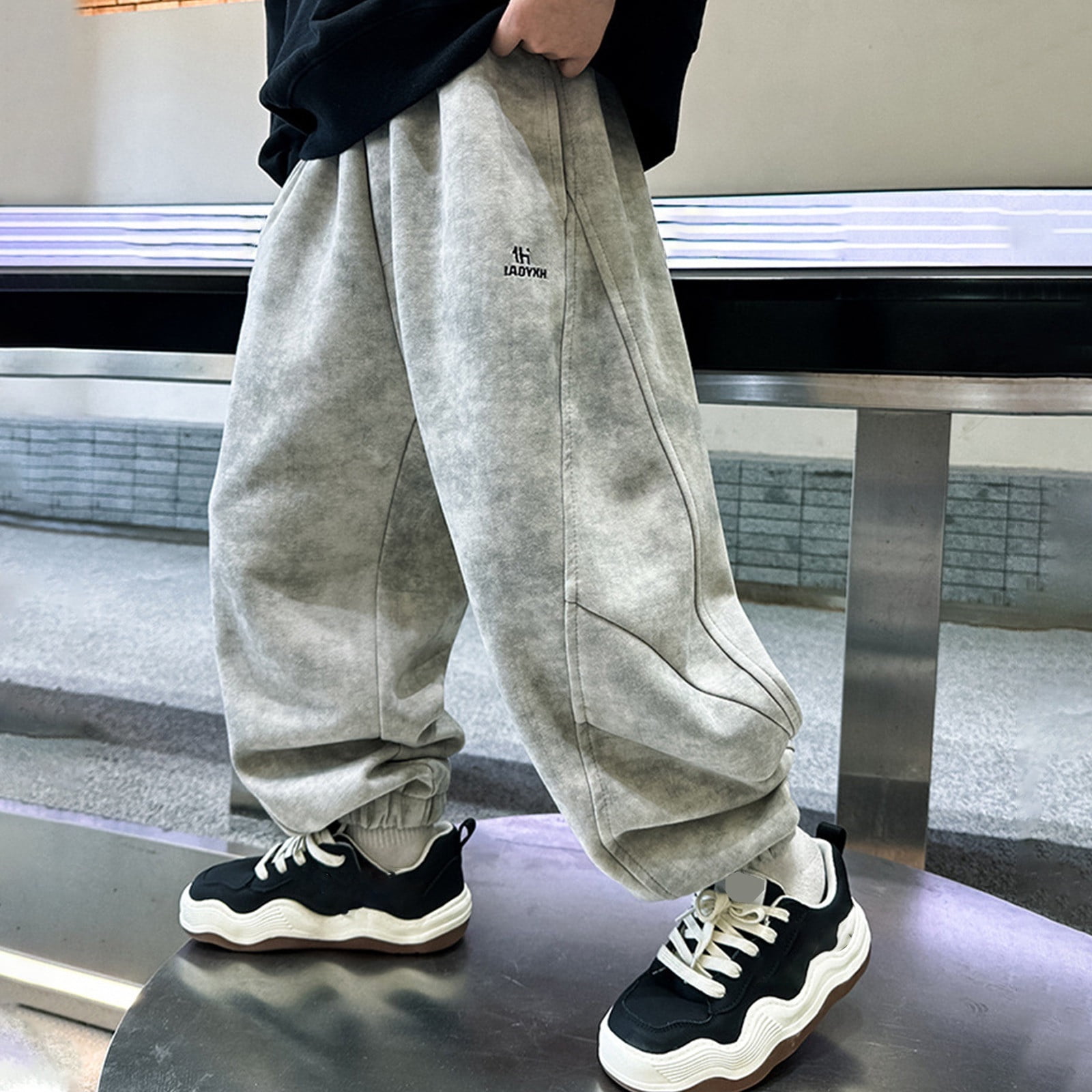 Fgnfyis Boys Winter Lined Thermal Joggers Soft Comfortable Athletic Sweatpants with Thick Warm Inner for Kids Outdoor Activities and Daily Wear Light Gray 14-15 Years
