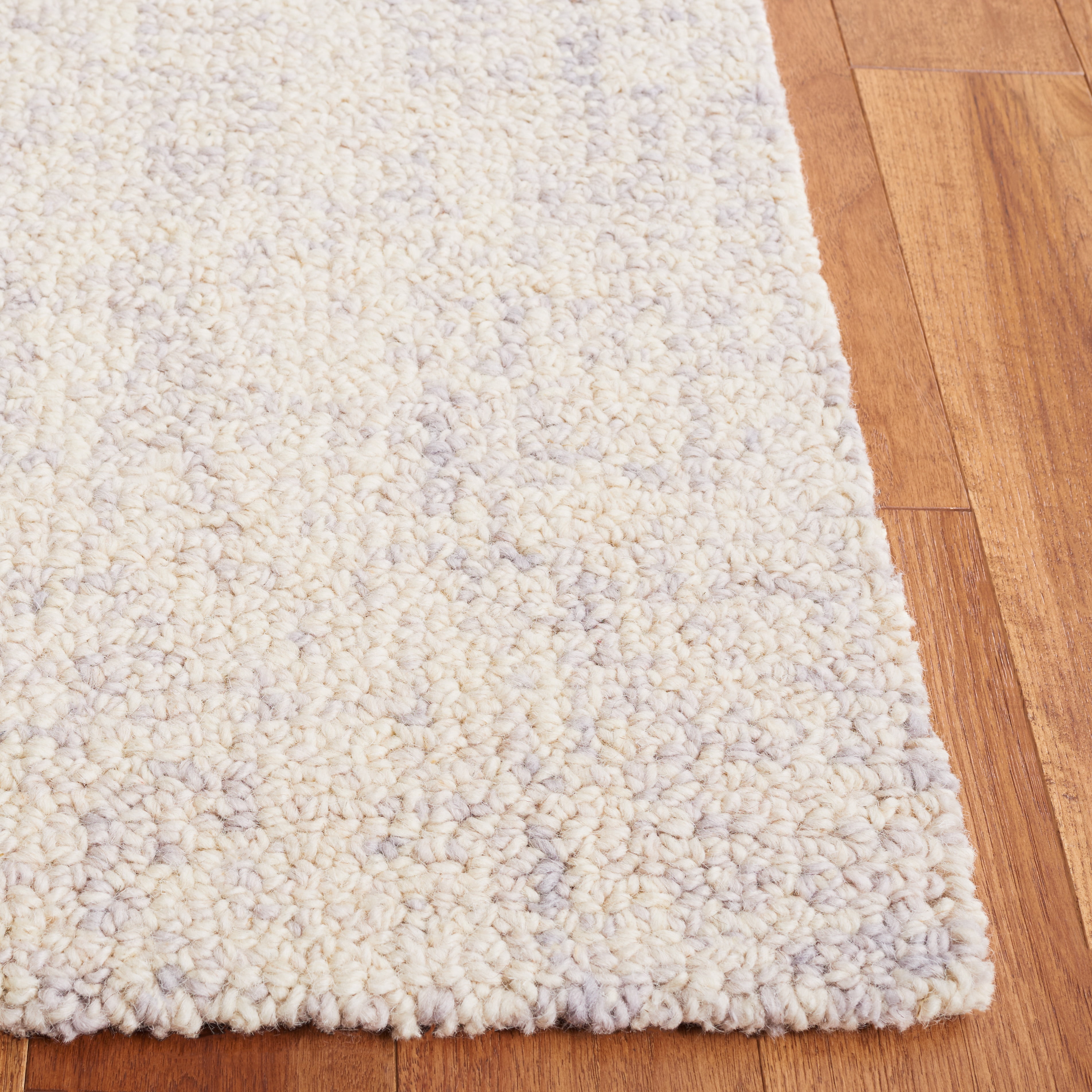 SAFAVIEH Abstract Ethelyn Solid Area Rug, Light Gray/Ivory, 4' x 6'