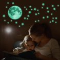 thumbnail image 1 of Luminoso 3d Estrellas Luna Etiqueta de la pared Extraíble Habitación para ni?os Mural Decoración para el hogar Resplandor en el fondo de pantalla oscuro LingWen 1327534130041, 1 of 1
