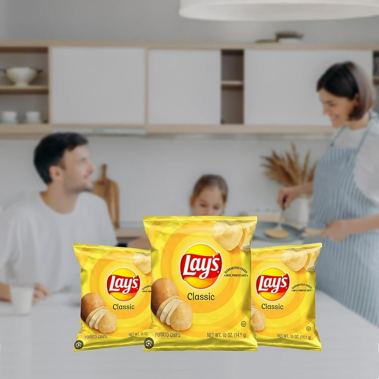 Lay's Classic Potato Chips, 0.5 oz Bags, Pack of 20 Bundled by