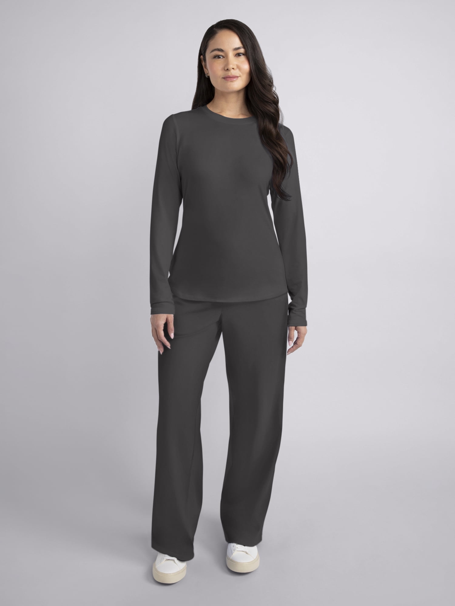 Gildan Women’s Crew Neck Long Sleeve Underscrub T-Shirt, 2-Way Stretch, Sizes XS-2XL