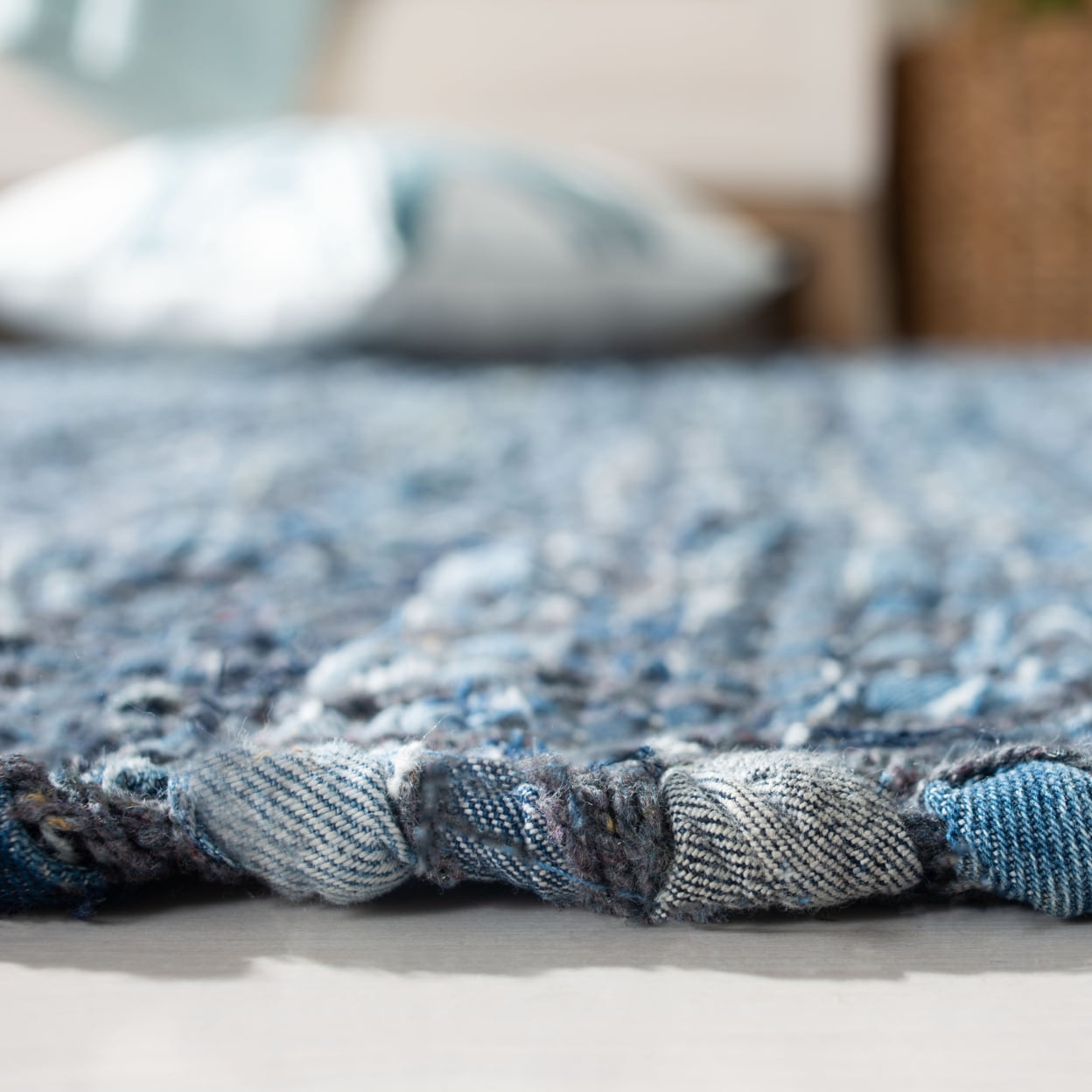 SAFAVIEH Montauk Zahara Geometric Area Rug, Blue, 8' x 10'