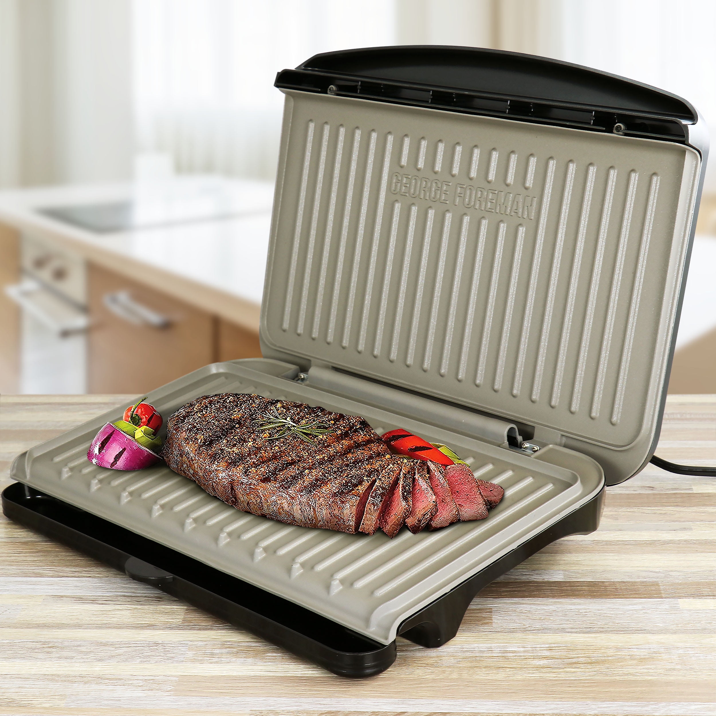 George Foreman 9 Serving Classic Plate Electric Indoor Grill and Panini  Press in Gunmetal Grey 