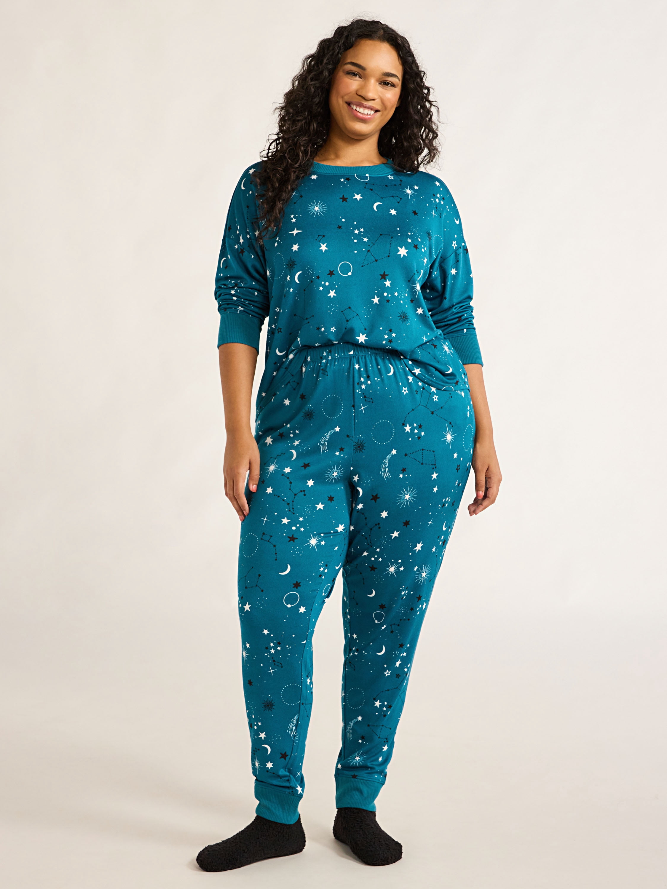 Joyspun Women's Pajama Top, Joggers and Socks Pajama Gift Set, 3-Piece, Sizes S-3X