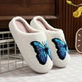 thumbnail image 4 of Zapatillas bordadas con toalla de mariposa para interior del hogar para hombres y mujeres, zapatillas de algodón con forro polar grueso antideslizantes de fondo suave para parejas, 4 of 5