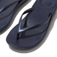 thumbnail image 2 of Chanclas FitFlop iQushion ergonómicas para mujer, color azul, talla 6, 2 of 8