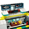 thumbnail image 4 of LEGO City L’Avion-Ambulance d’Urgence, Ensemble de Construction de Jouet 60465, 4 of 6