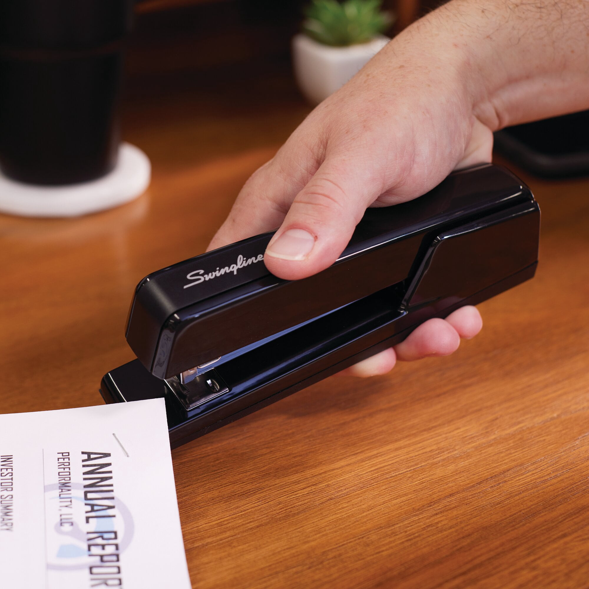 Swingline 747 Classic Desktop Stapler 30 Sheets Black - Full Size Staplers