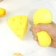 thumbnail image 5 of Modelos De Queso Artificial, Juguete Compacto De Larga Duración Para Apretar Queso De Textura Suave Para Viajes, 5 of 7