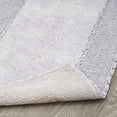 thumbnail image 4 of Alfombra de baño de algodón Laura Ashley 69 x 114 cm con volantes morados, 4 of 8