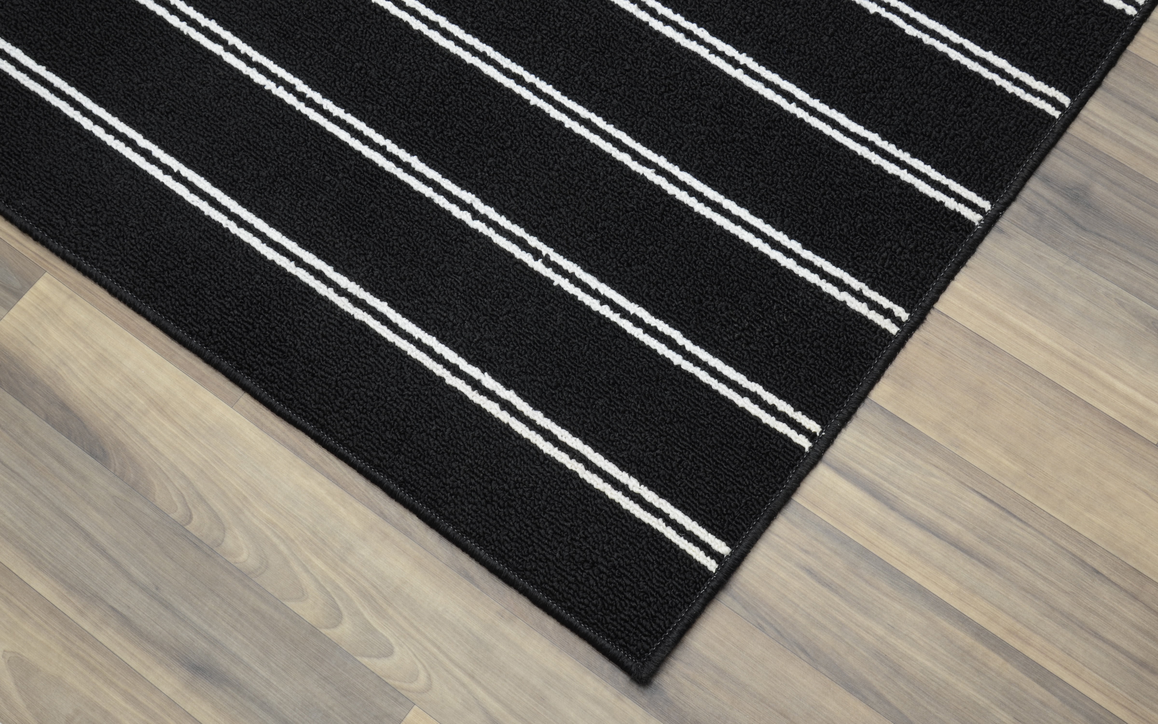 Garland Rug Avery Black Indoor Area Rug, 3'6" x 5'