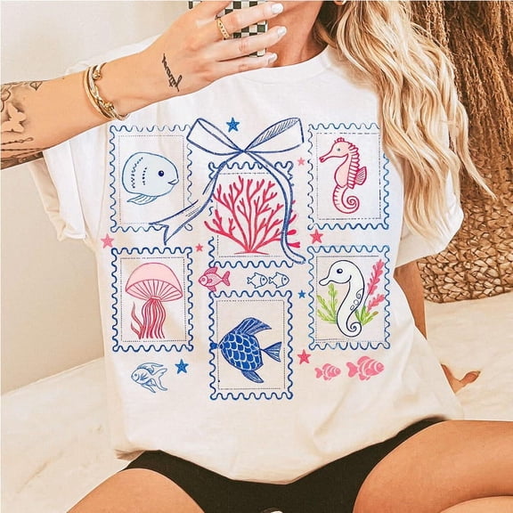 Coastal Summer T-Shirt, Jellyfish and Seahorse Tee, Aesthetic Beach Shirt, Trendy Ocean Vibes Graphic T-Shirt
