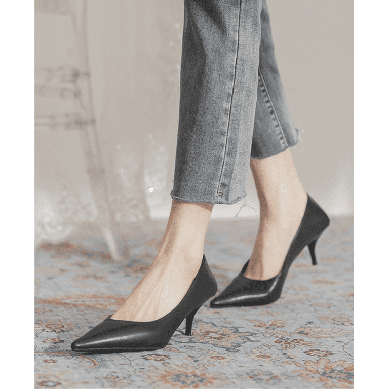 Are pointed shoes hotsell in style 2018