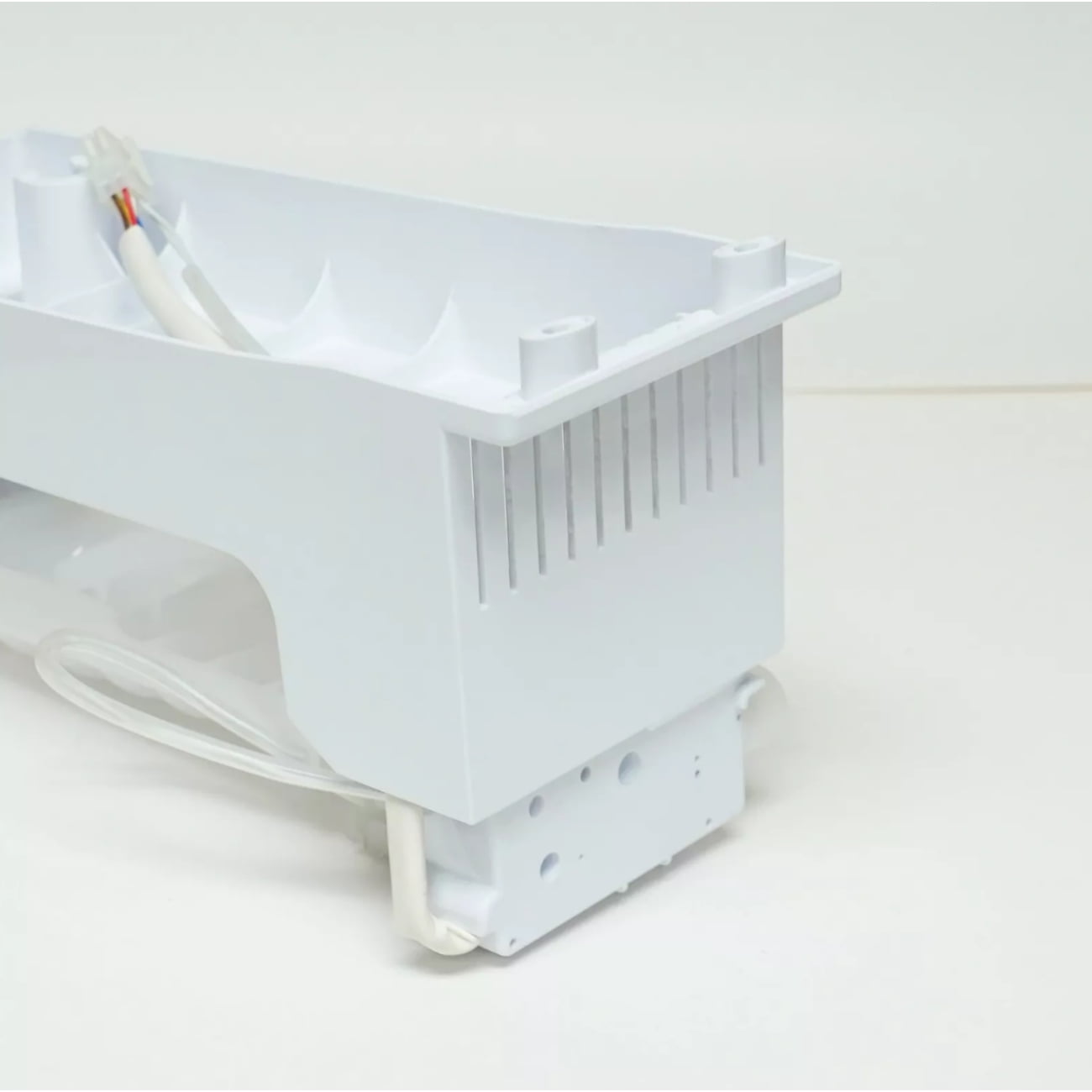 Refrigerator Freezer Ice Maker Assembly Replaces for Samsung RS261MDRS RS25J500DBC RS261MDBP RS25J500DSG RS263TDRS RS261MDPN RS263TDPN RS261MDWP RS263TDRS/XAA RS263TDWP RS263TDWP/XAA Refrigerator