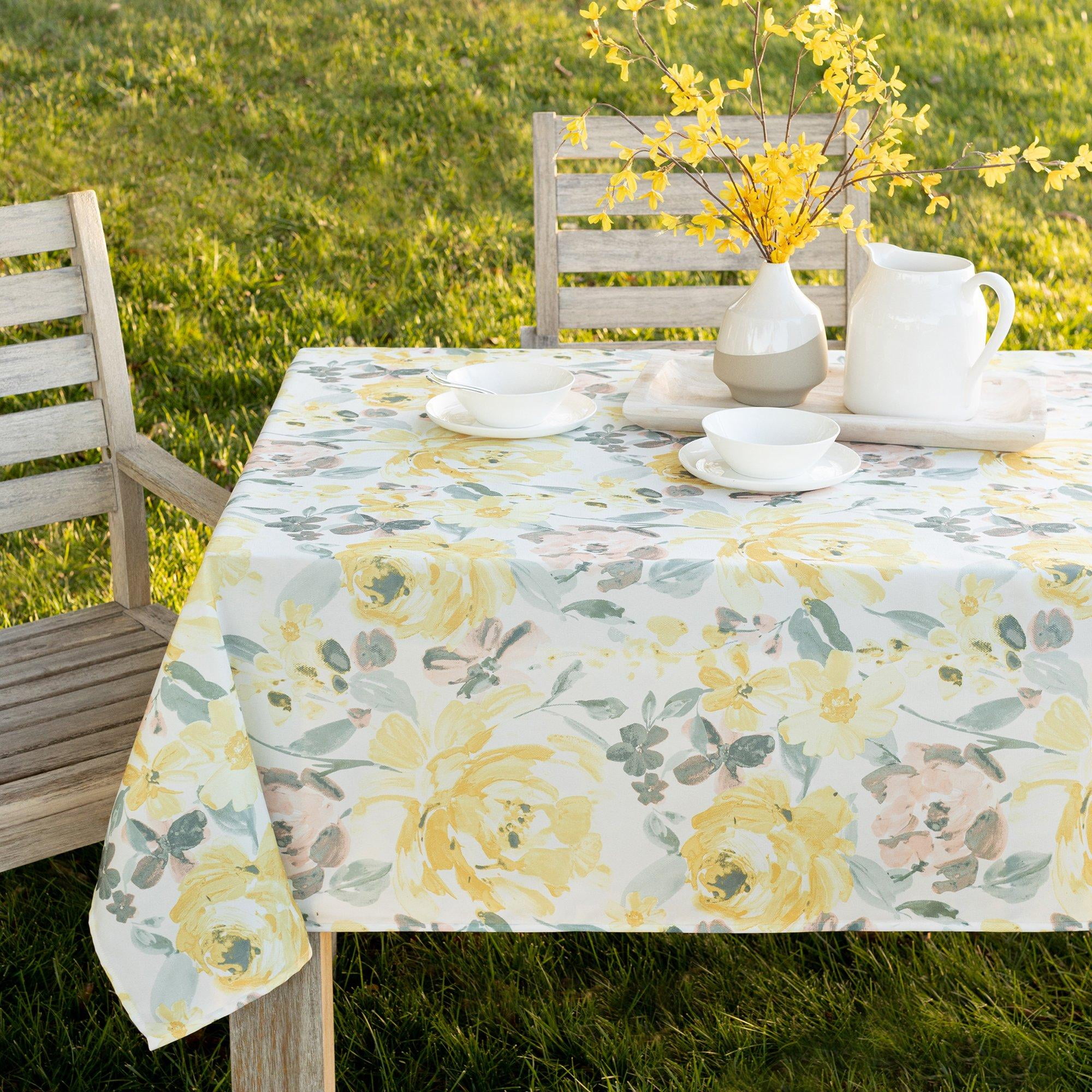 Benson Mills Menagerie Indoor Outdoor Print Tablecloth Multi 52 X 70 