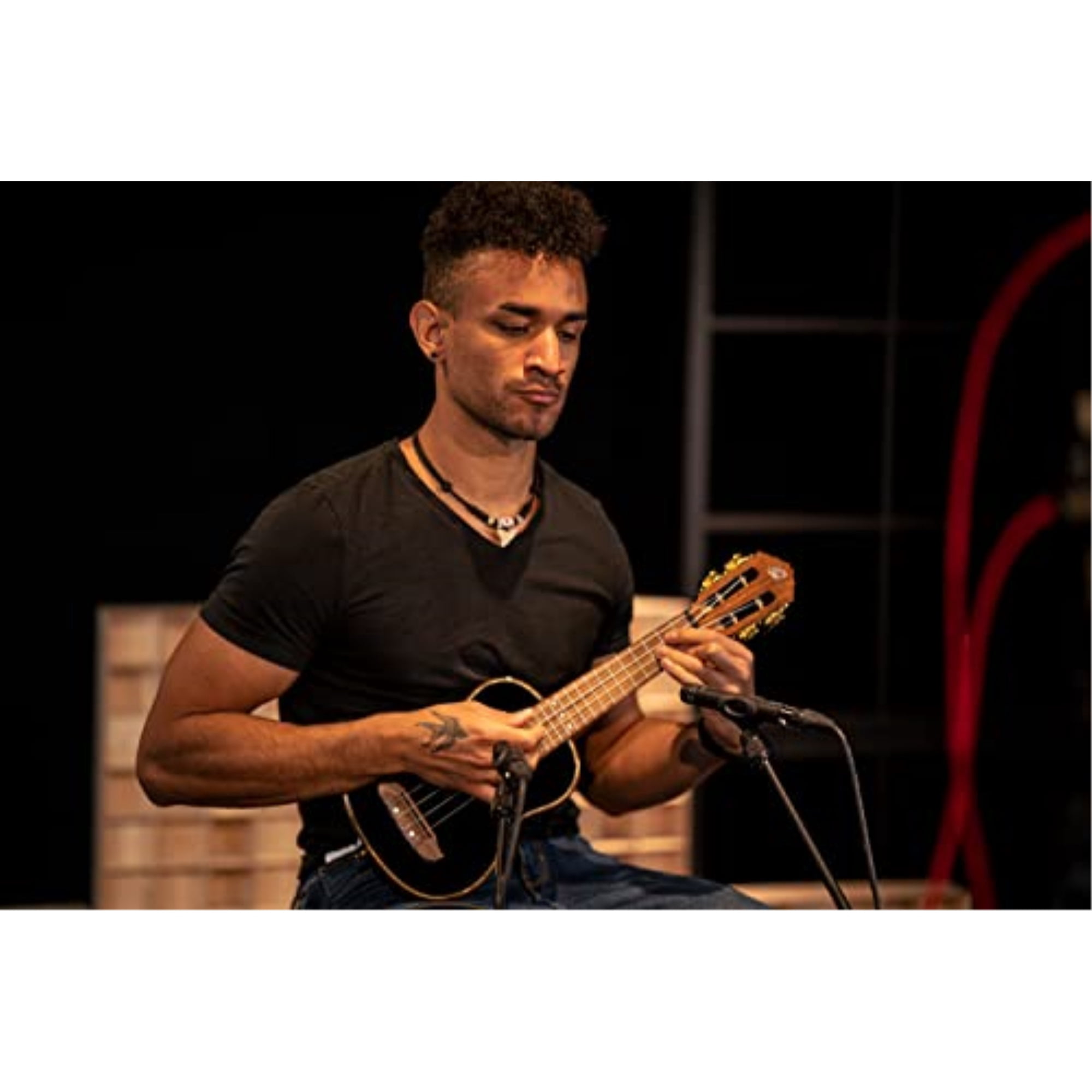 Onyx Series Soprano Ukulele with Bag