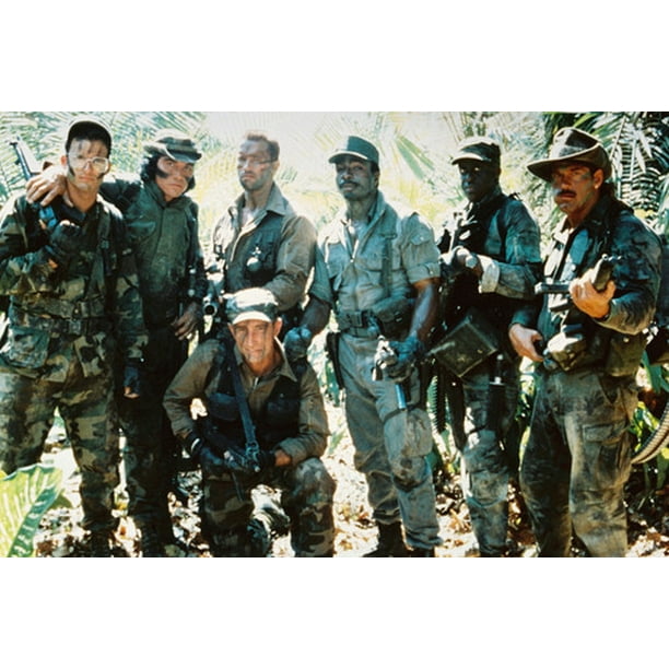 Arnold Schwarzenegger & Cast Predator 24X36 POSTER - Walmart.com