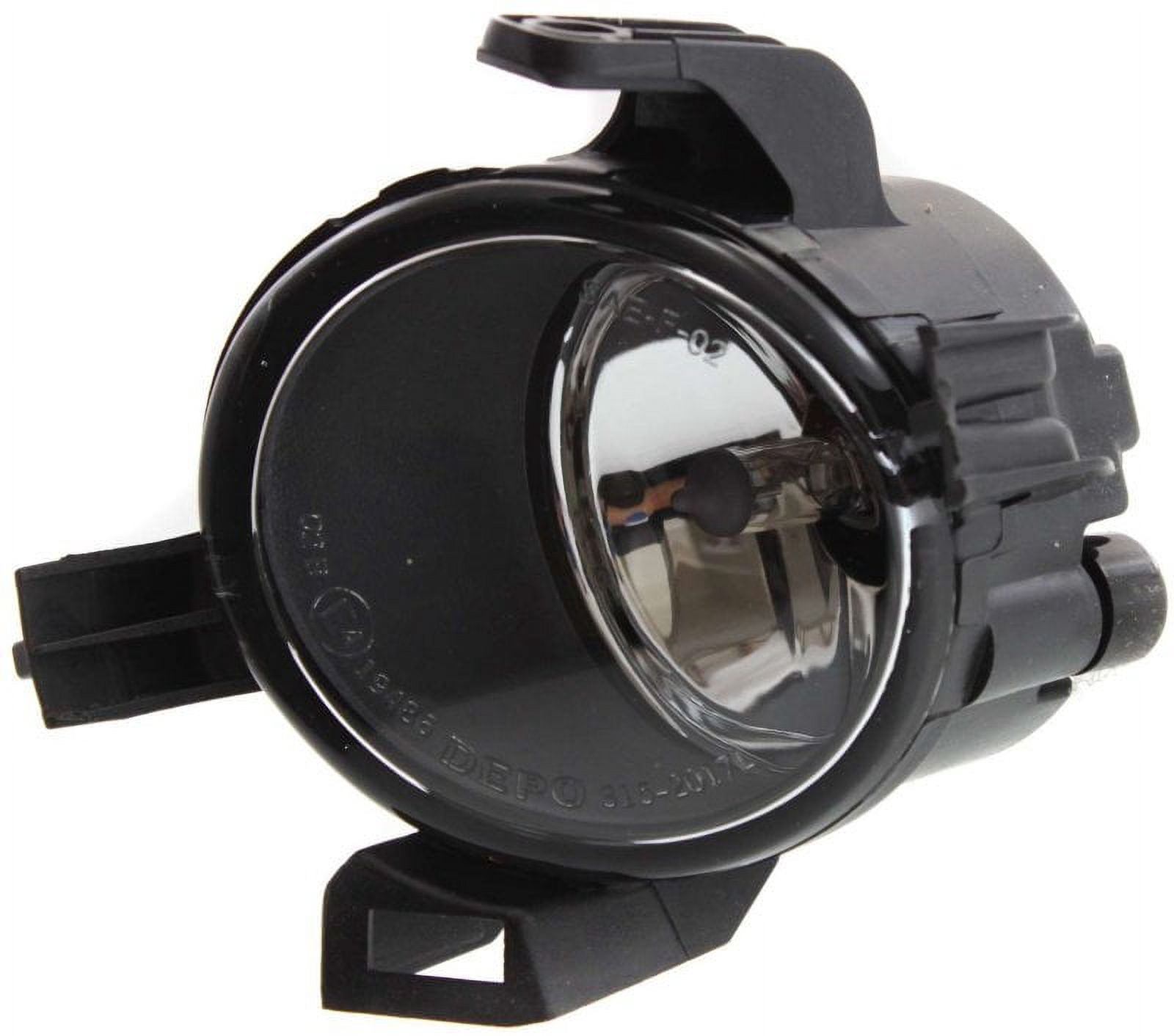 Replacement N107532 Fog Light Compatible with 2005-2006 Nissan Altima 2004-2006 Quest Front, Left Driver With bulb(s)