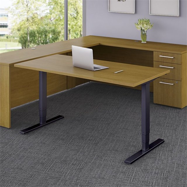 Move 80 Series 48W x 24D Bureau Réglable en Cerisier Naturel - Bois d'Ingénierie
