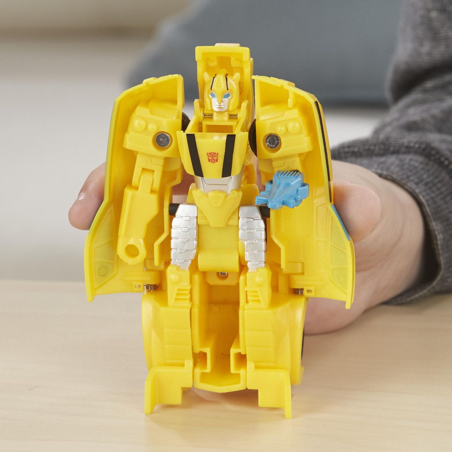 Transformers Bumblebee Cyberverse Adventures Dinobots Unite Action Attackers: 1-Step Changer Bumblebee Figure, Ages 6 and Up, 4.25-inch