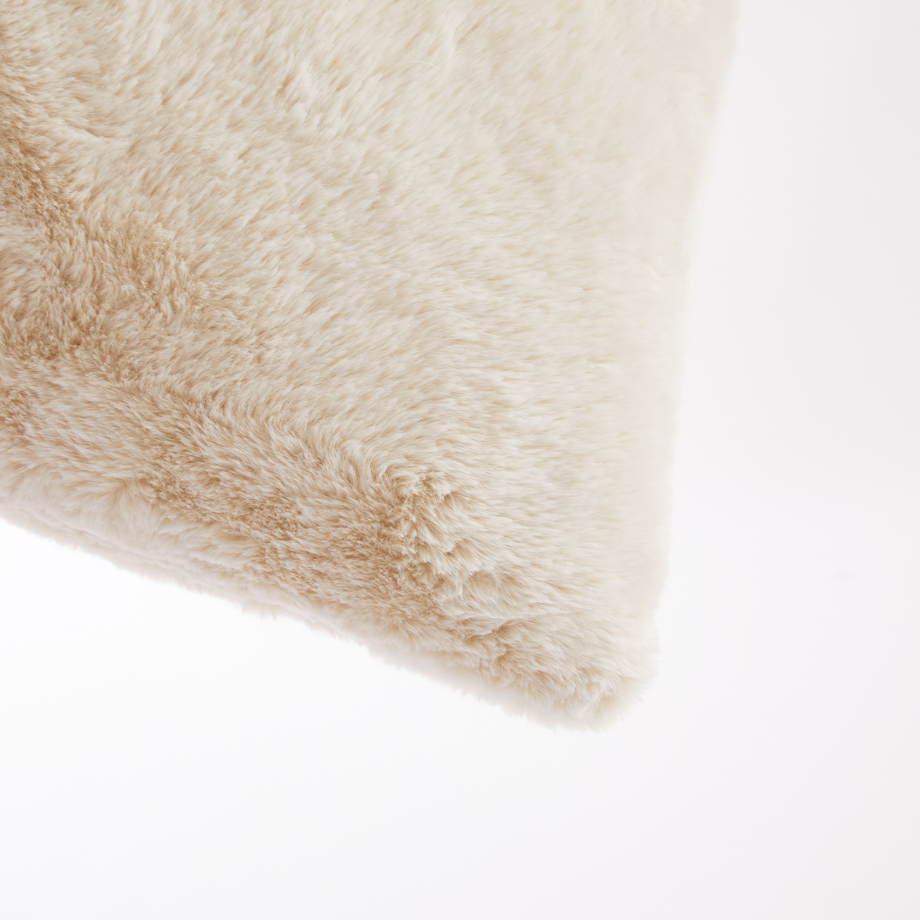 Better Homes & Gardens 20" x 20" Faux Fur Decorative Pillows, 2-Pack photo 2