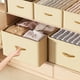 thumbnail image 5 of Caja de almacenamiento de tela plegable con asa de madera para organizar ropa, pantalones y armario. Cesta de almacenamiento plegable que ahorra espacio para usar en el dormitorio y el, 5 of 7