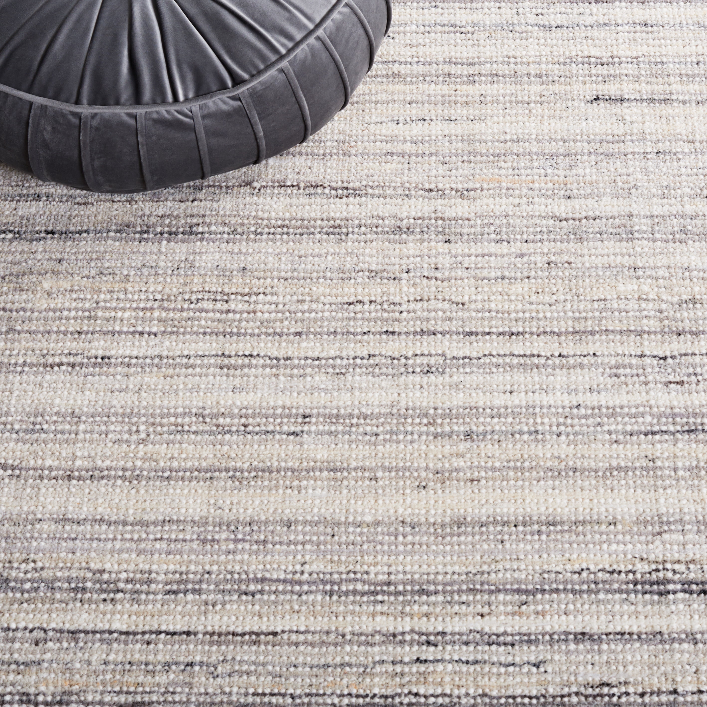 SAFAVIEH Mirage Toby Solid Area Rug, Ivory/Gray, 5' x 8'