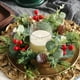 thumbnail image 4 of Adornos navideños, coronas de candelabros navideños con flores artificiales, centros de mesa para el hogar, comedores, bodas y fiestas. Anillos de plástico para velas., 4 of 6