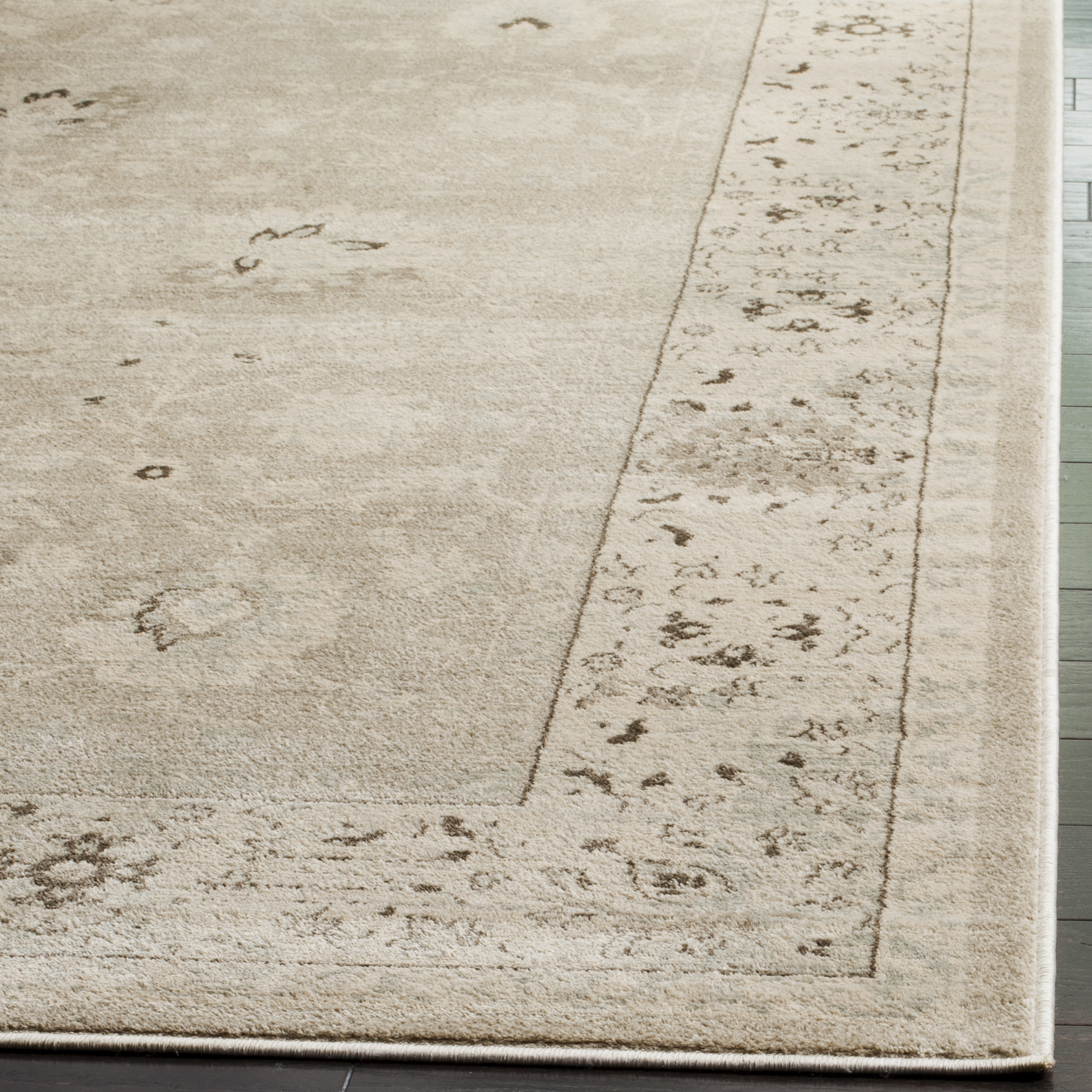 SAFAVIEH Vintage Abner Traditional Area Rug, Light Grey/Ivory, 8' x 10'