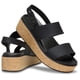 thumbnail image 2 of Sandalias Crocs Brooklyn Cuero Corcho Cuña Baja Negras Talla 9 M, 2 of 2