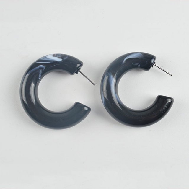 Estilo Tridimensional Tipo C Pendientes Distintivos Pendientes Acrílicos Color Caramelo para Mujer Pendientes Elegantes Pendientes Elegantes