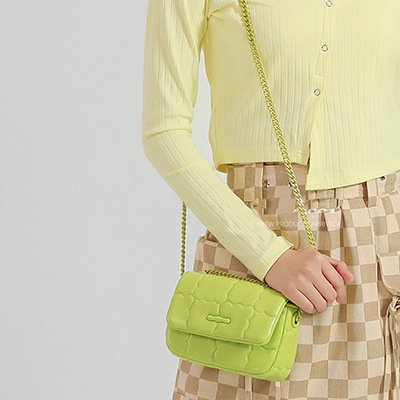 Bolso de cadena de diseño de nicho Bolso cruzado de hombro de moda de verano para mujer Bolso de mujer estilo de mujer