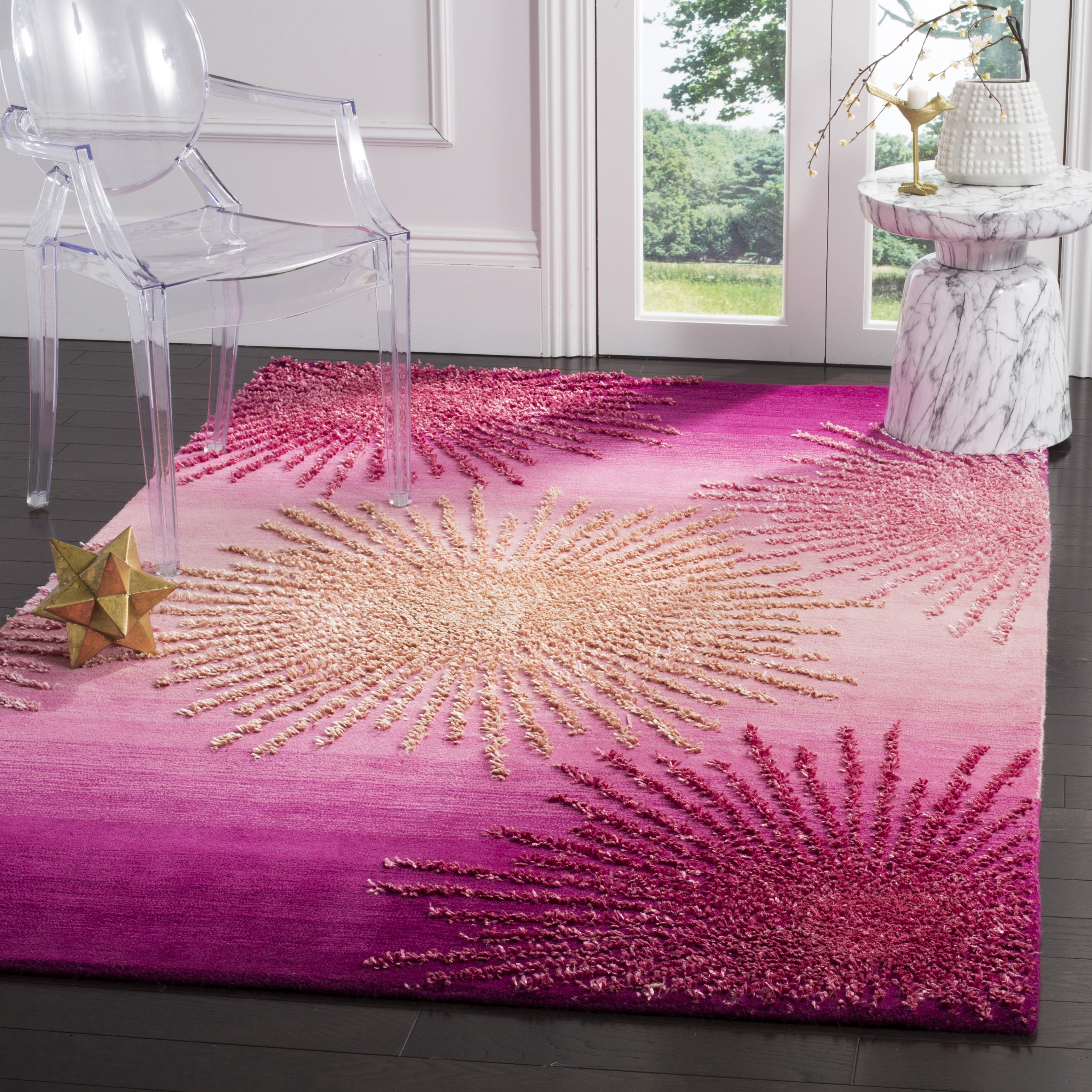 SAFAVIEH Soho Fiesta Geometric Area Rug, Pink, 3'6" x 5'6"
