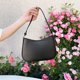 thumbnail image 4 of Bolso Mano Crescent Bag Y2K Monedero Nicho Cuero PU para Mujeres Y Niñas, 4 of 9