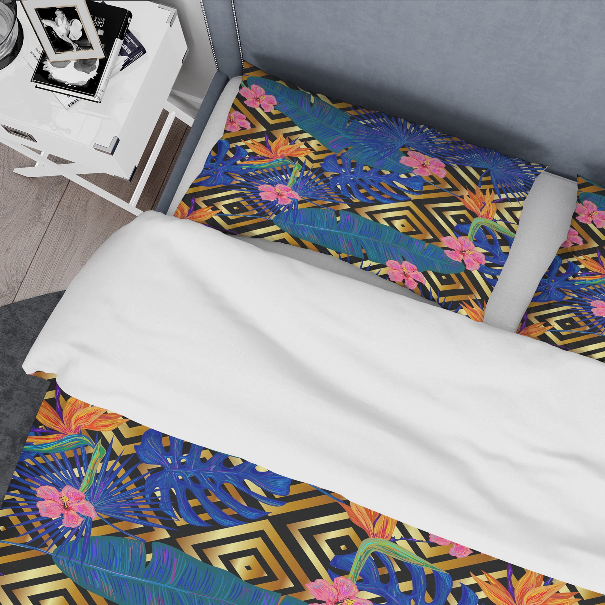 Designart 'Abstract Retro Design I' Mid-Century Modern Duvet Cover Set