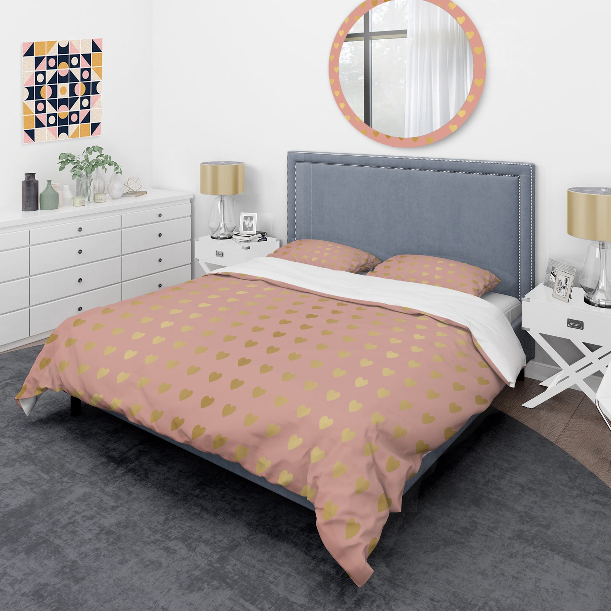 Designart 'Gold Hearts On Pink' Mid-Century Modern Duvet Cover Set
