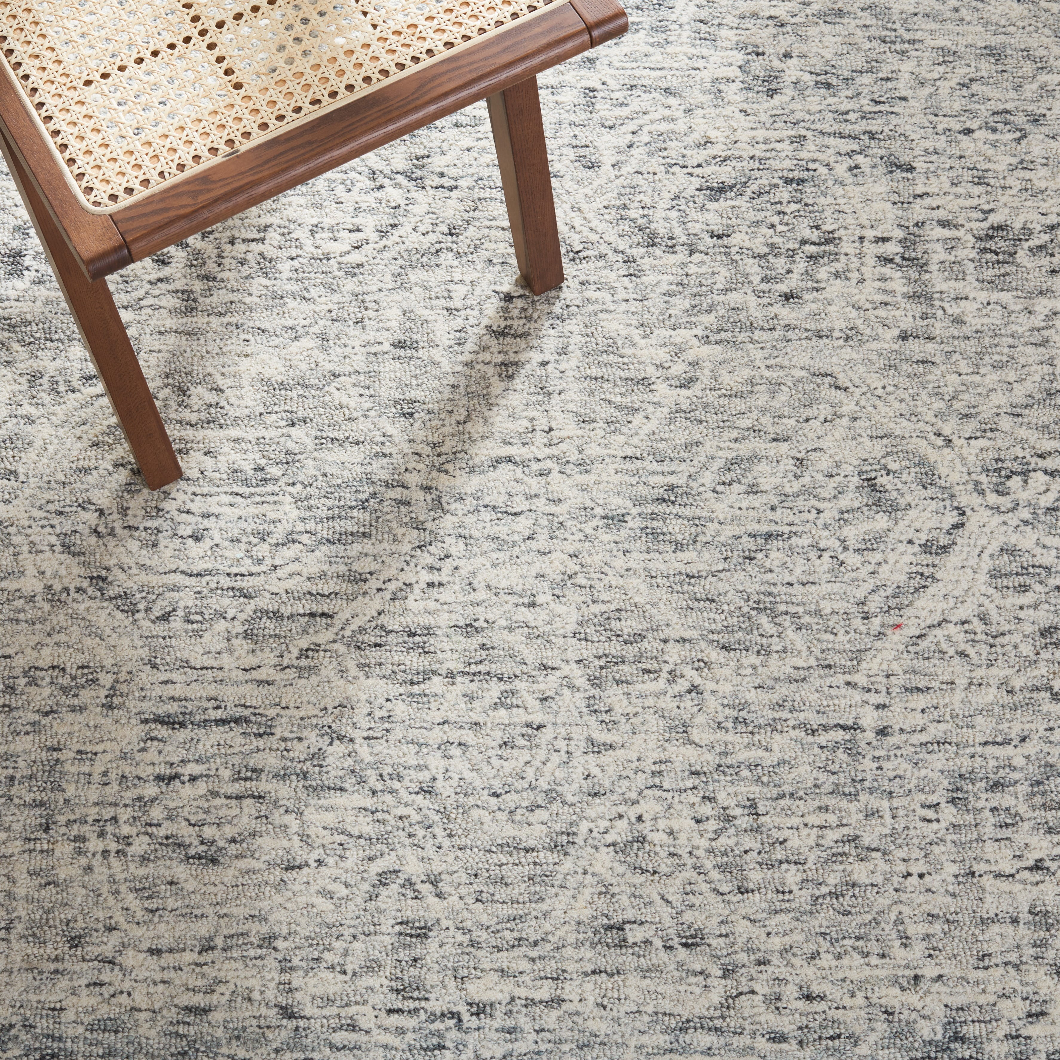 SAFAVIEH Roslyn Rordan Abstract Area Rug, Grey/Ivory, 5' x 8'