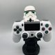 thumbnail image 1 of Figura de acción de Star Wars Groot samurái blanco y negro, adornos de Darth Vader, mango de juego creativo, soporte para teléfono, modelo de regalo, decoración de tienda, 1 of 4