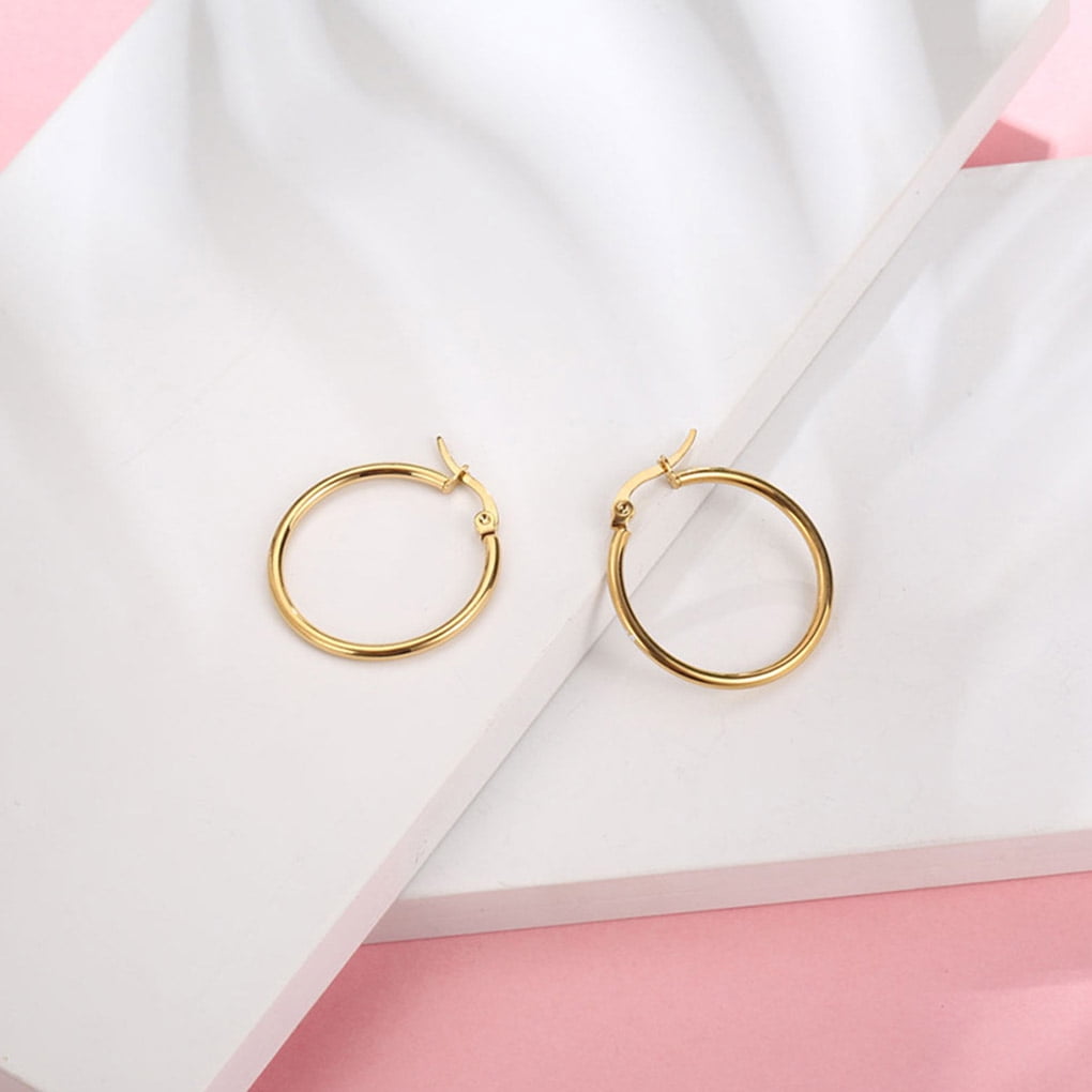 Simple small hoop earrings deals