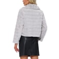 thumbnail image 3 of Chaqueta corta de pelaje sintético con cuello de solapa y abertura frontal para mujer Inspire Chic, color gris claro, talla S, 3 of 6