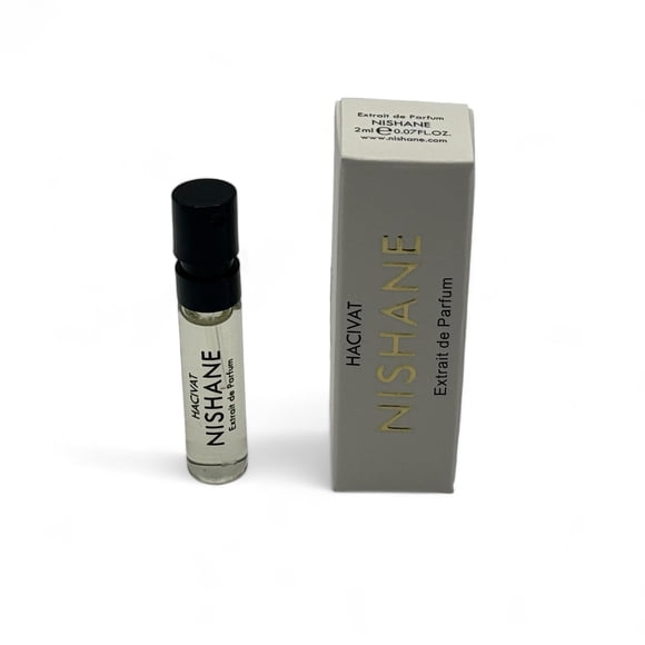 Perfume Nishane Hacivat Extrait de Parfum en vial sobre tarjeta